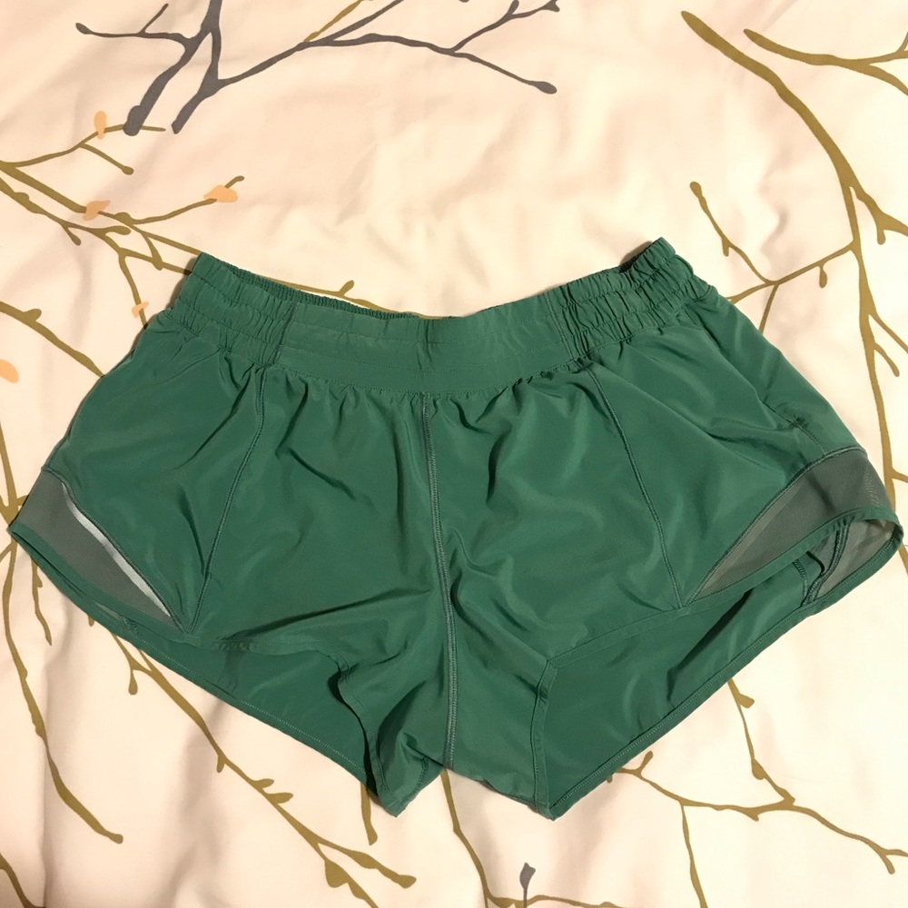 LULULEMON HOTTY HOT SHORT